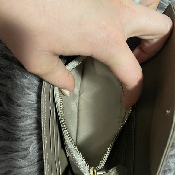 Leather wallet - Picture 3 of 4